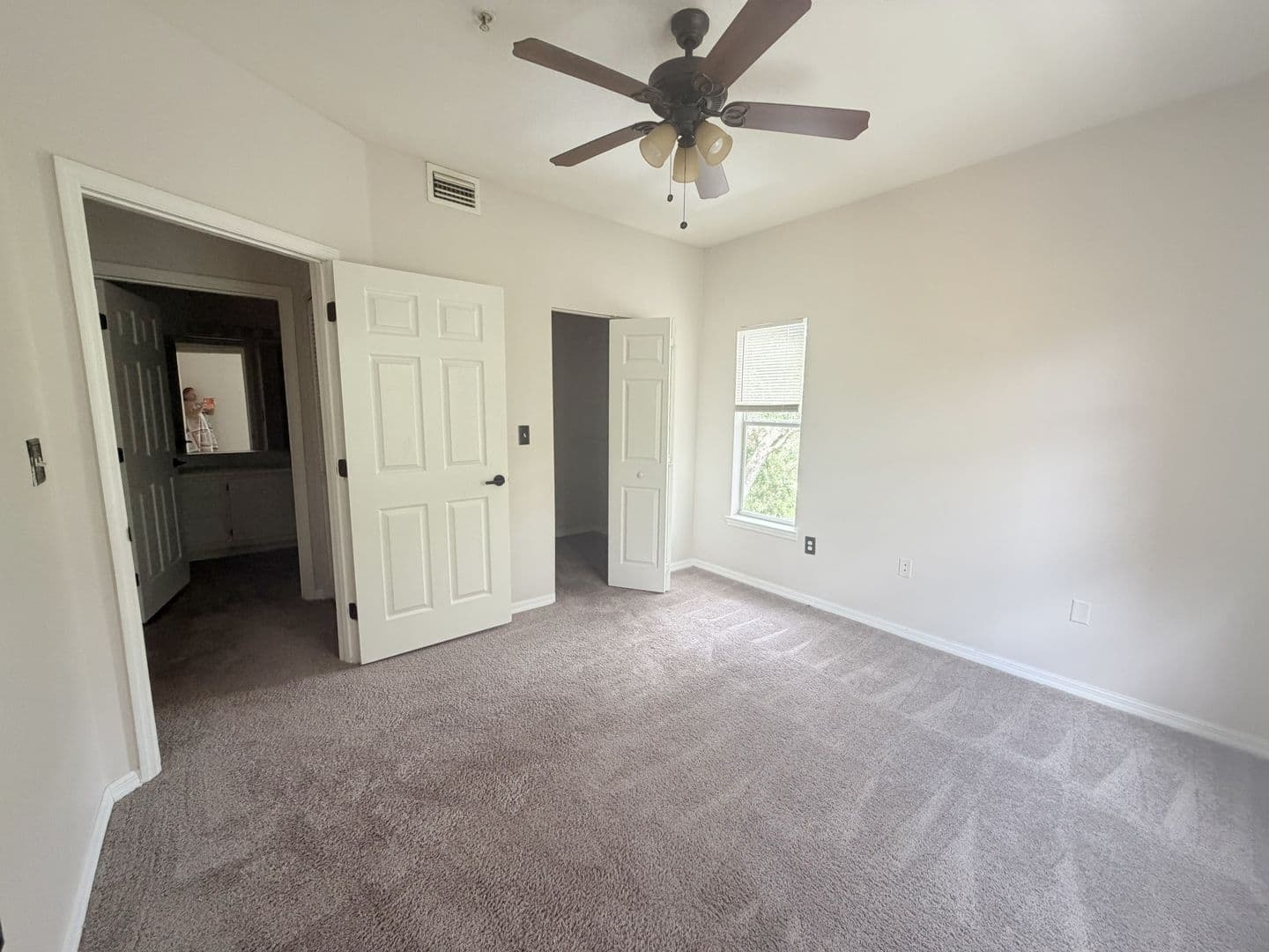 Tampa Condo: 5616 Pinnacle Heights Cir #308