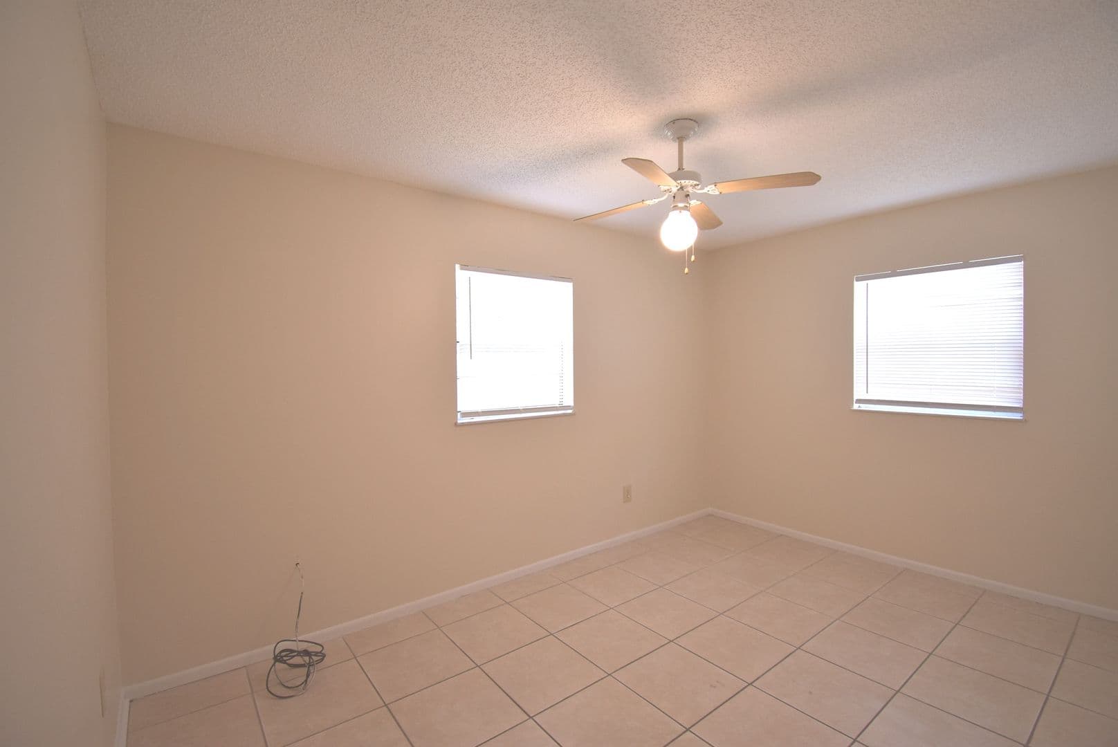 Lake Panasoffkee House: 1587 N C-470 Unit 2