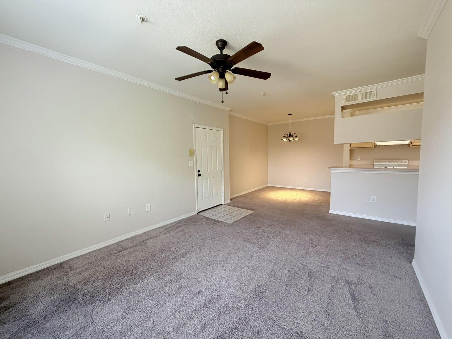 Tampa Condo: 5616 Pinnacle Heights Cir #308