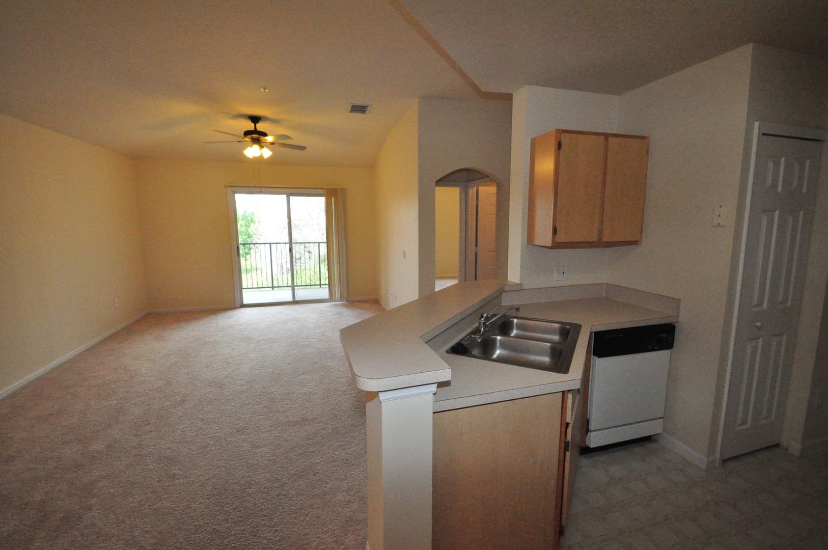Orlando Condo: 6530 Swissco Dr #1134