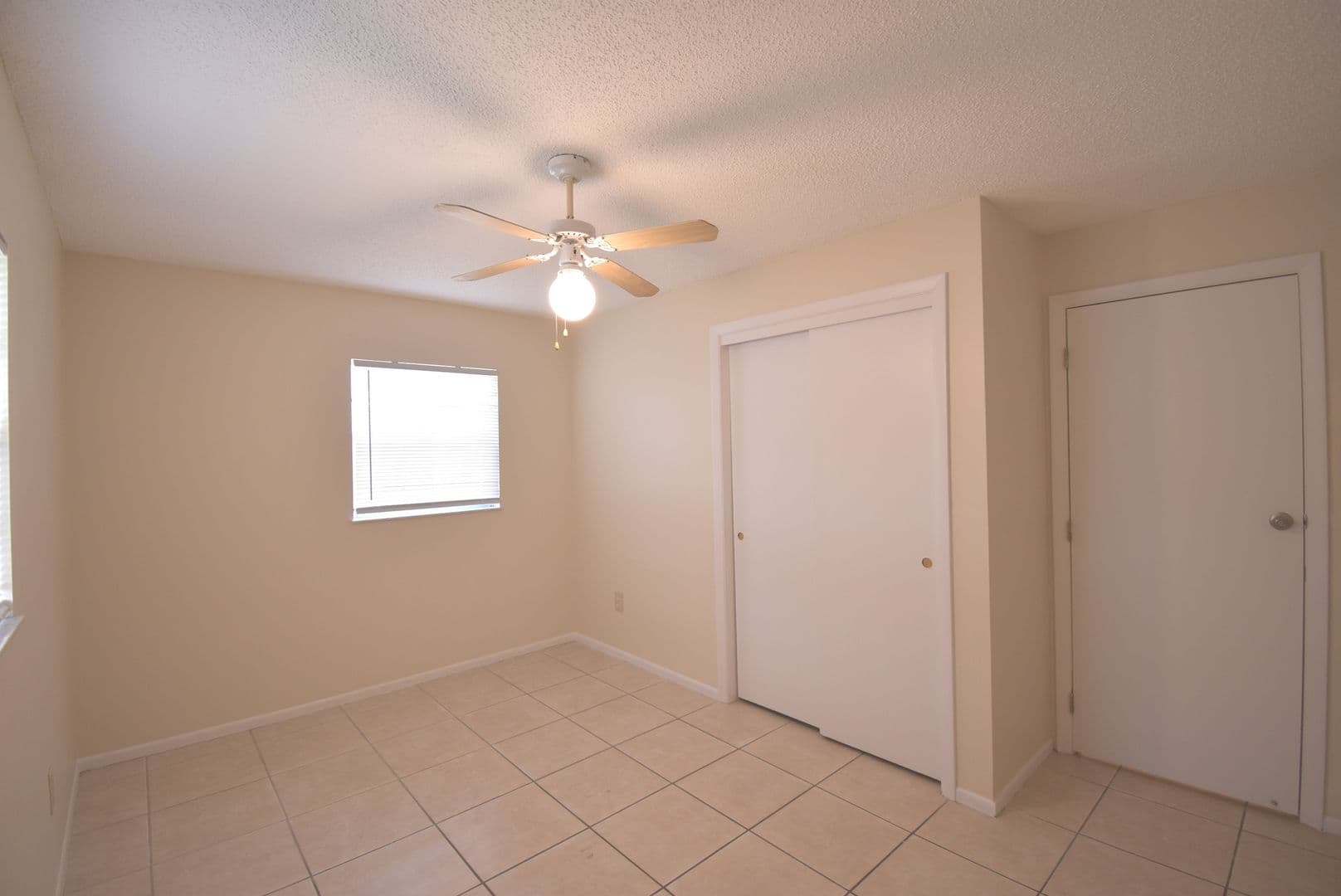Lake Panasoffkee House: 1587 N C-470 Unit 2
