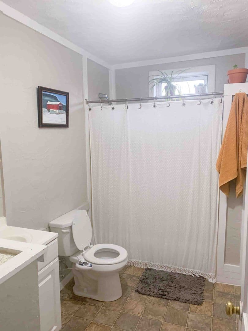 Northampton Apartment: 149 Elm Street