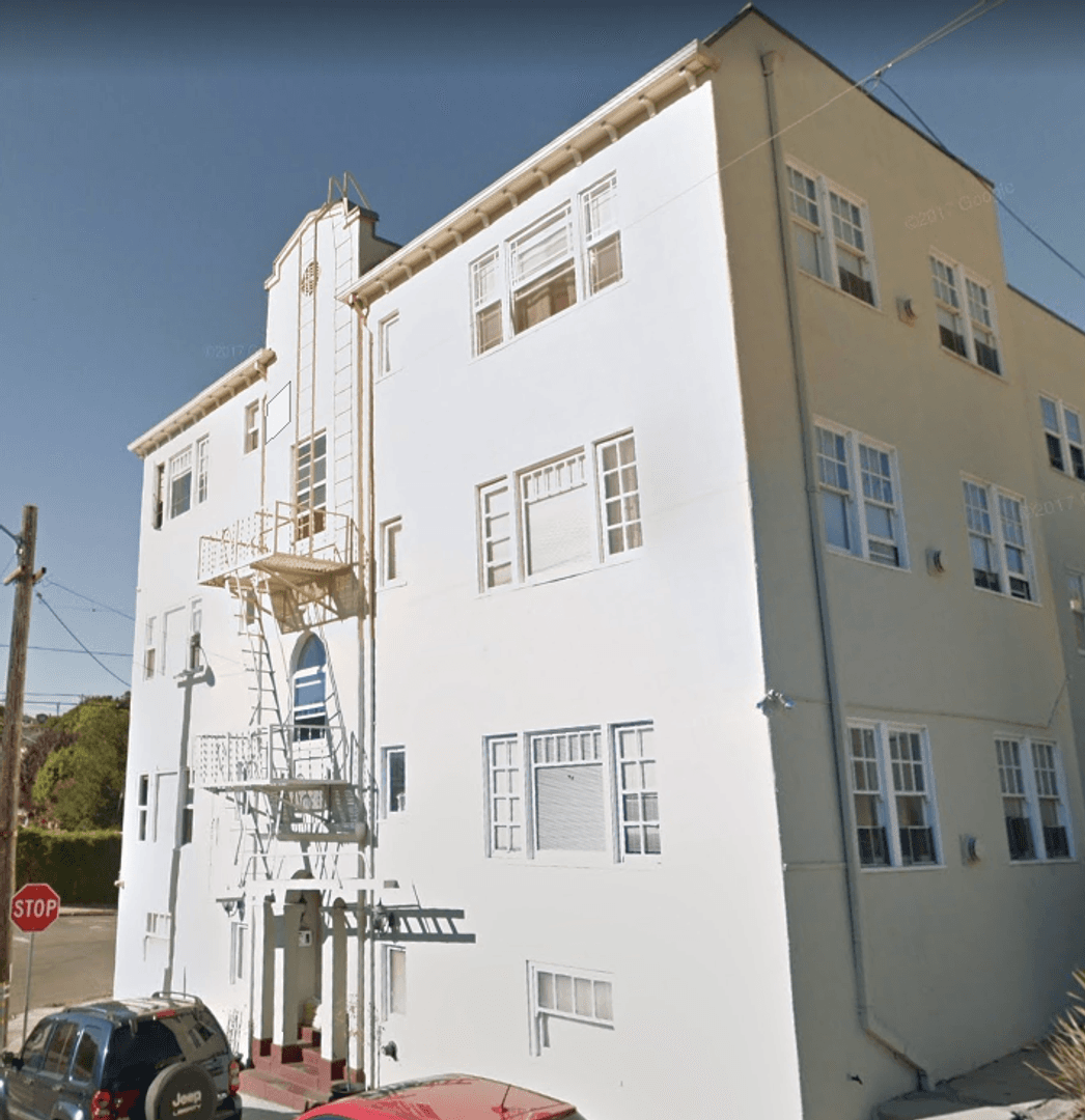 Oakland Apartment: 5300 Walnut St