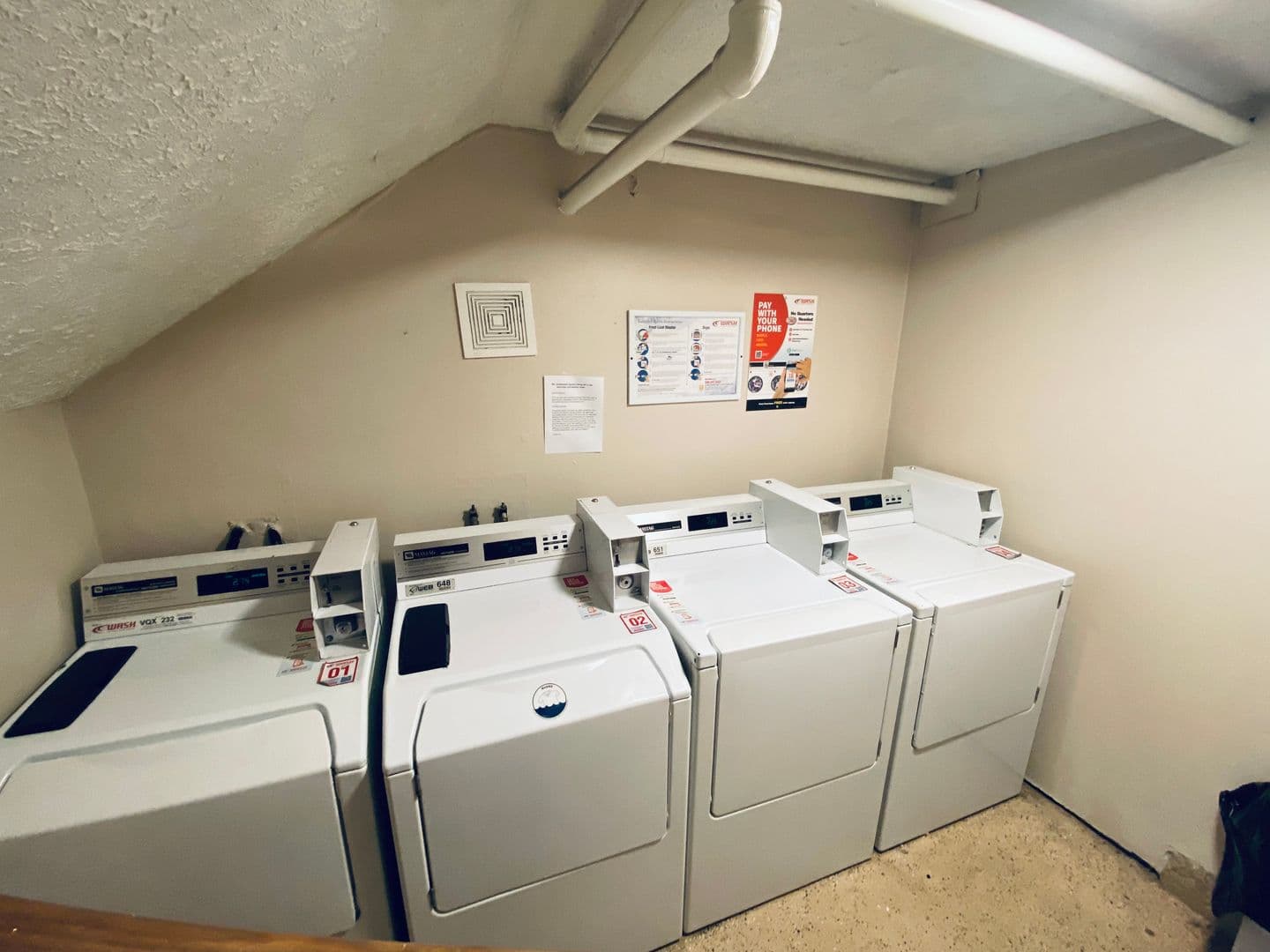 Oakland Apartment: 5300 Walnut St