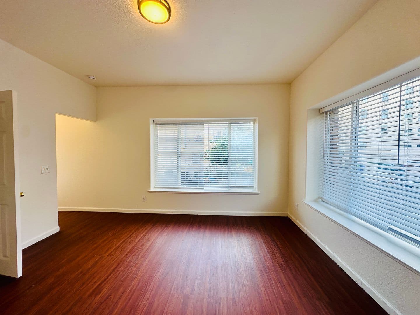 Oakland Apartment: 1502 Jackson St