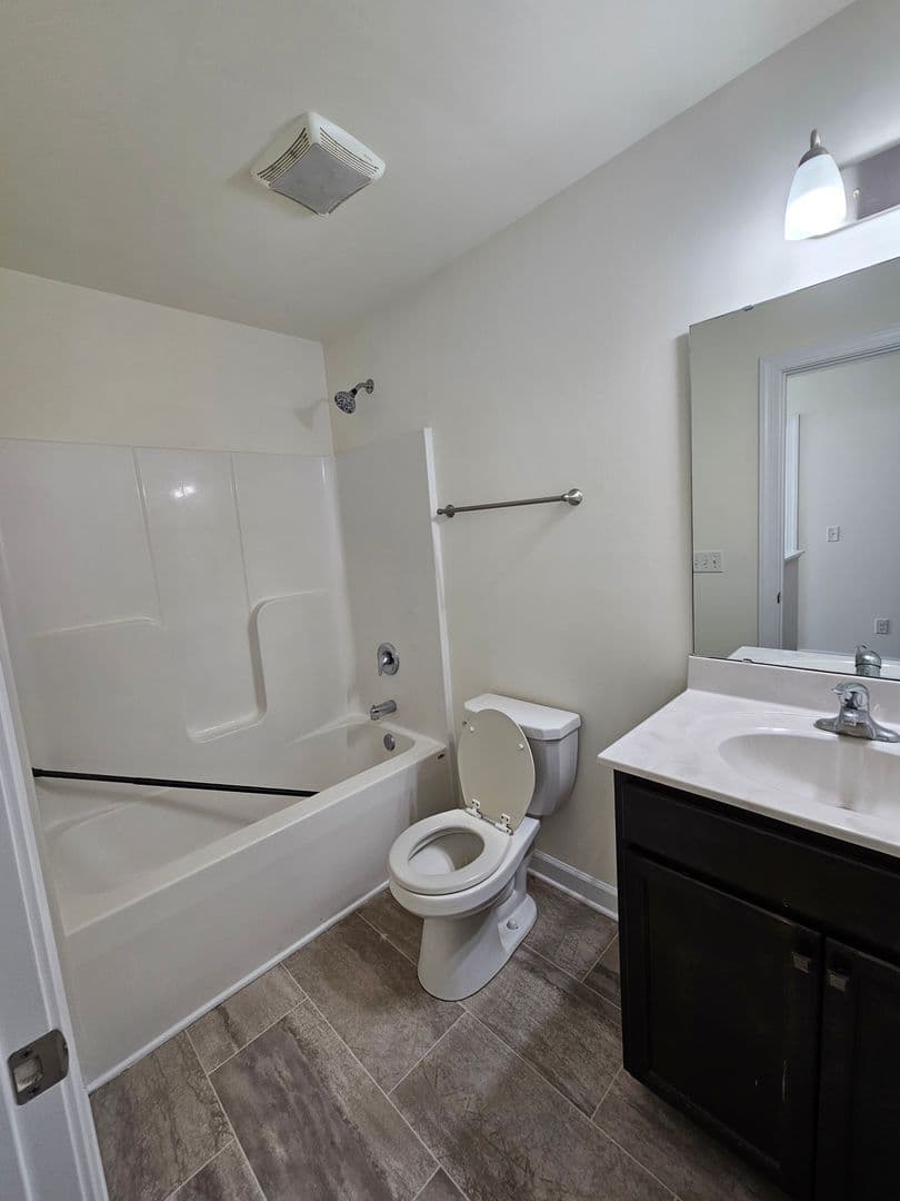 Frederica House: 327 Hightide Dr.