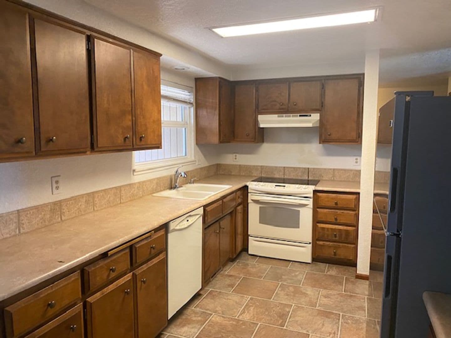 Central Point House: 680 Malabar Drive