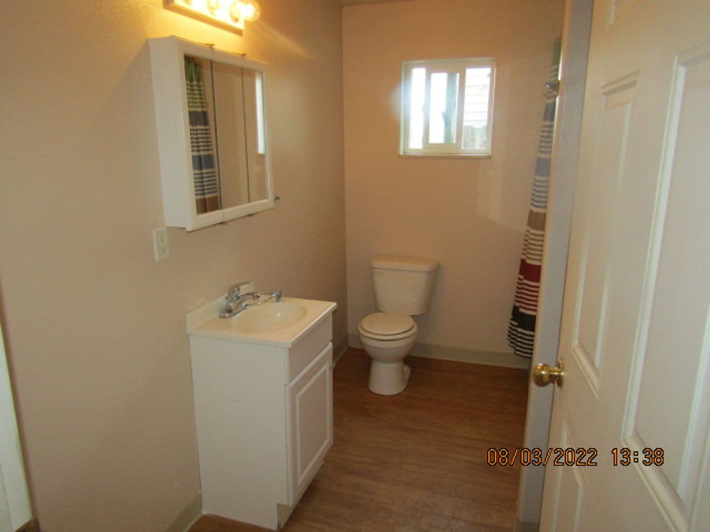 Gold Hill Apartment: 700 2nd Ave