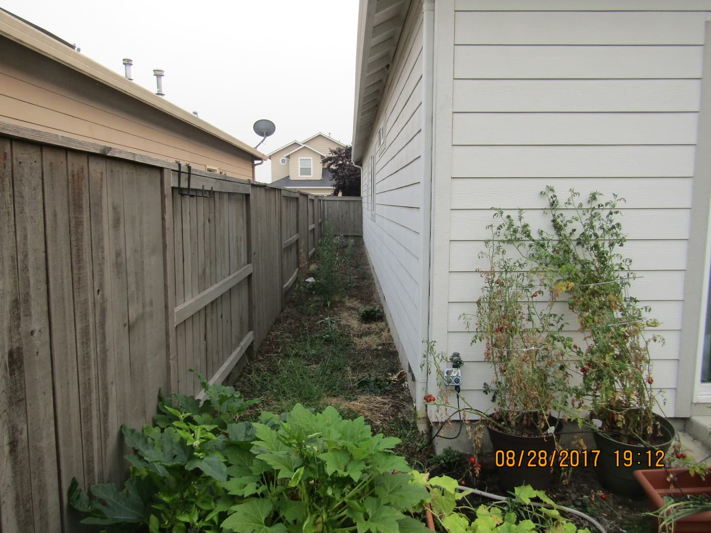 Central Point House: 2657 Brookdale Dr