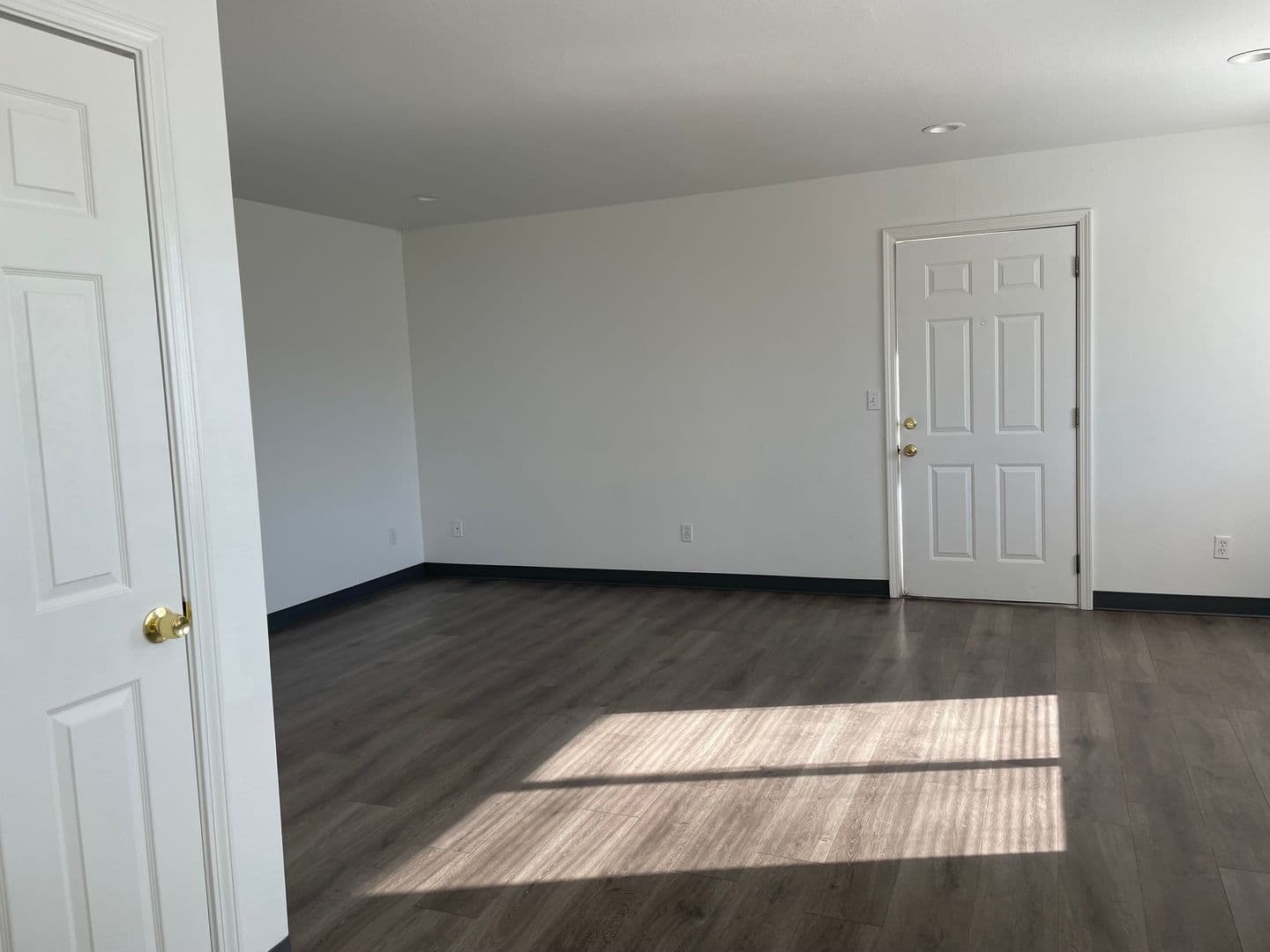 Medford Apartment: 103 Hamilton St