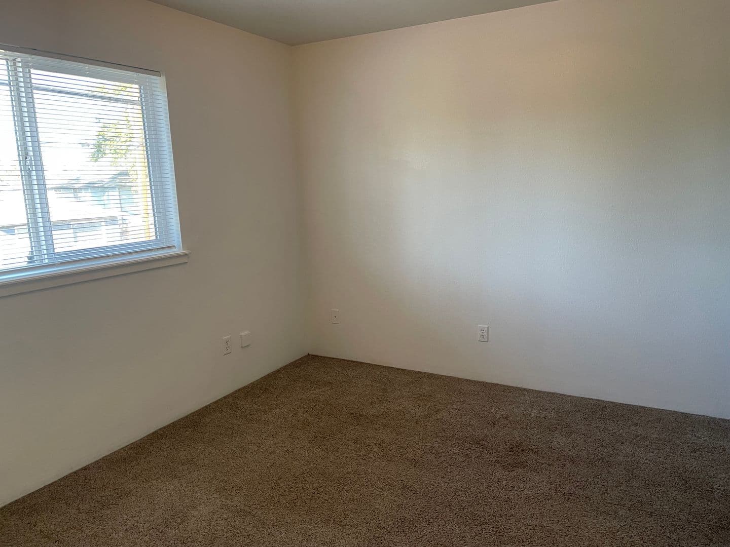 Medford Apartment: 103 Hamilton St