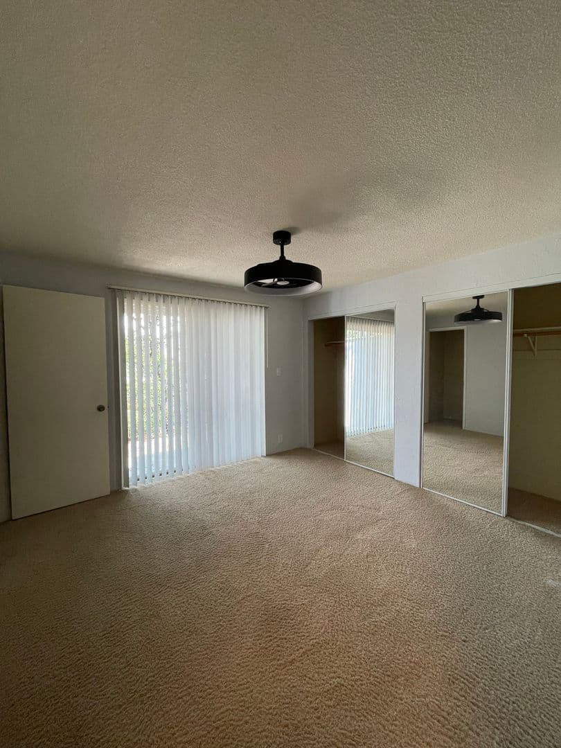 Phoenix Apartment: 431 - 437 Elm St