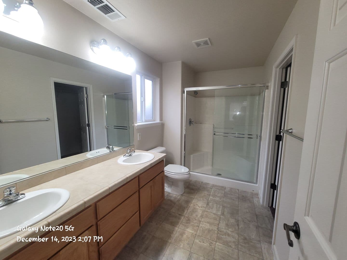 Medford House: 2373 Kamerin