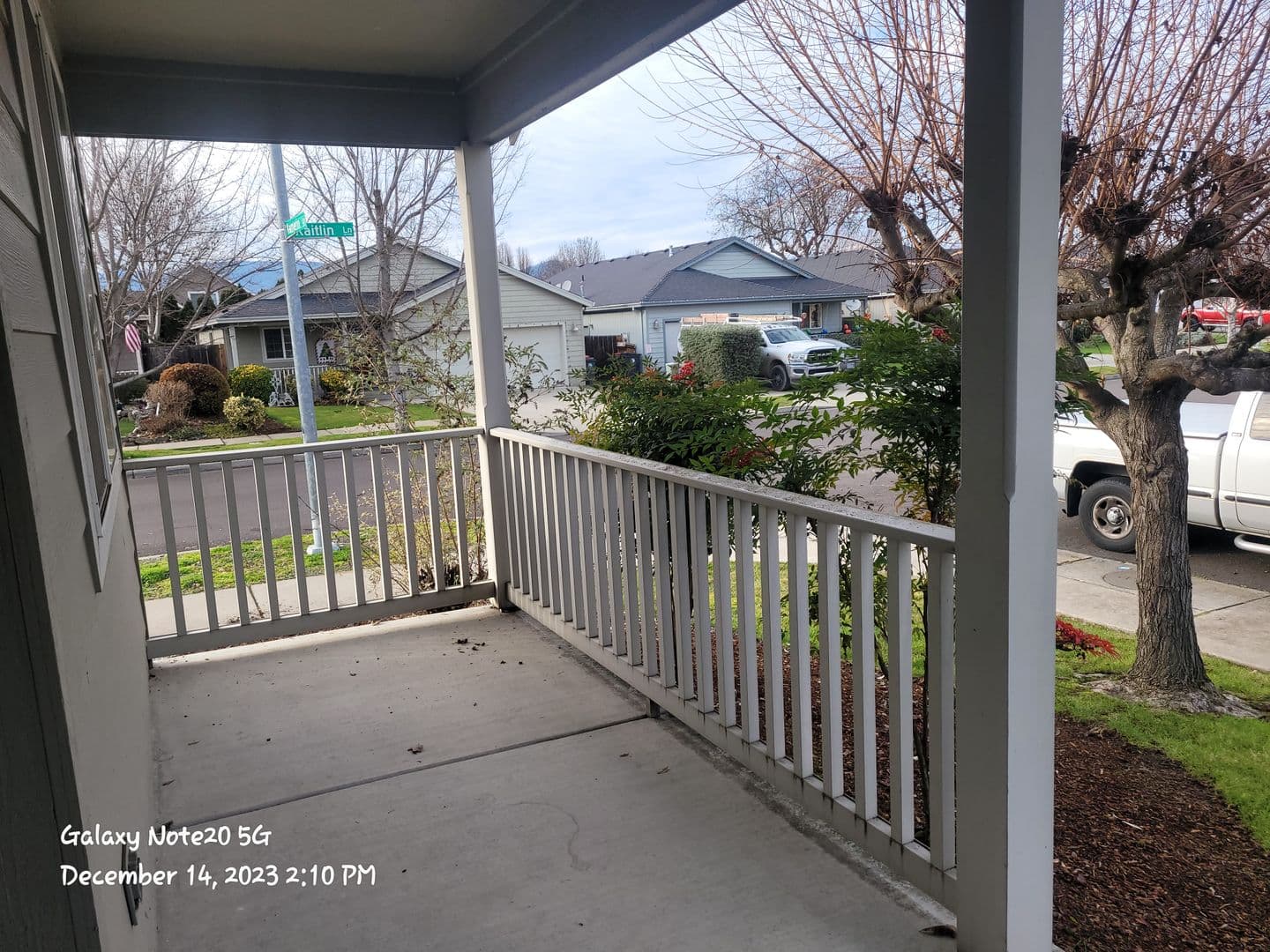 Medford House: 2373 Kamerin