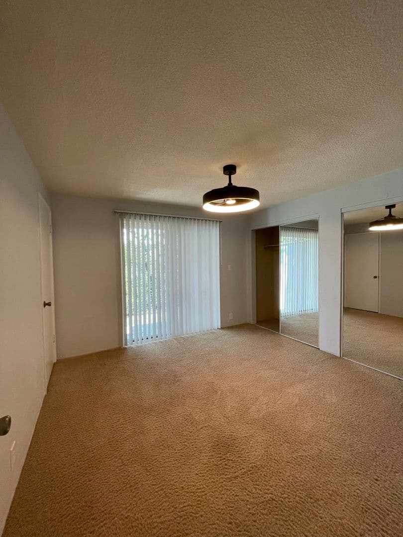Phoenix Apartment: 431 - 437 Elm St