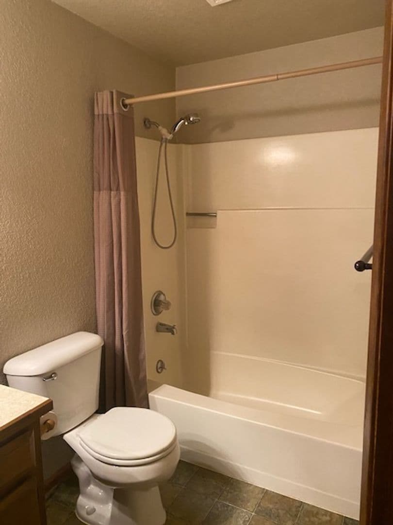 Central Point House: 680 Malabar Drive