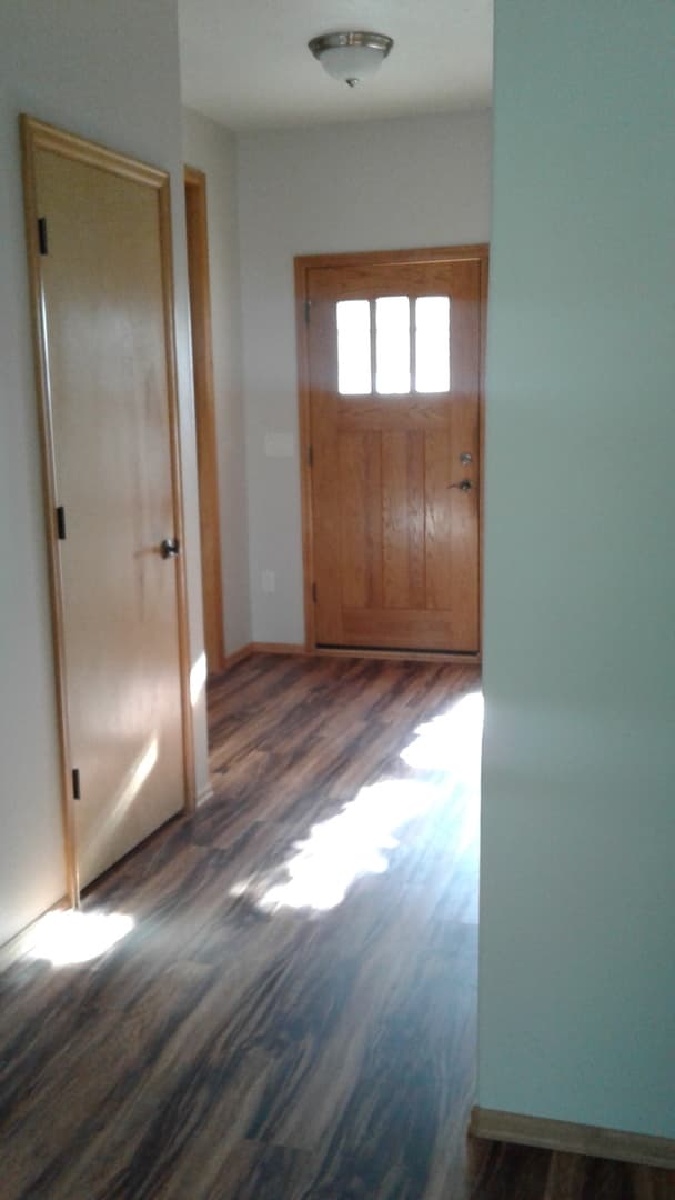 Central Point House: 2657 Brookdale Dr