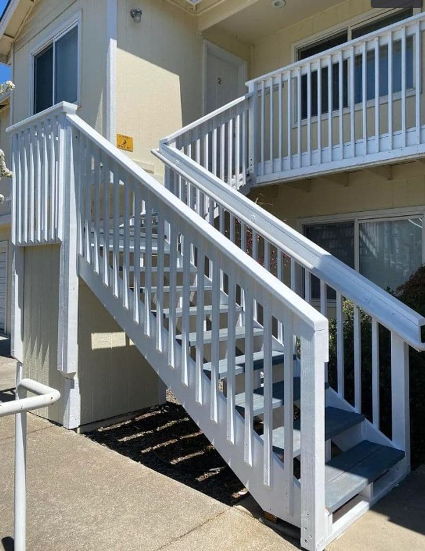 Medford Apartment: 103 Hamilton St