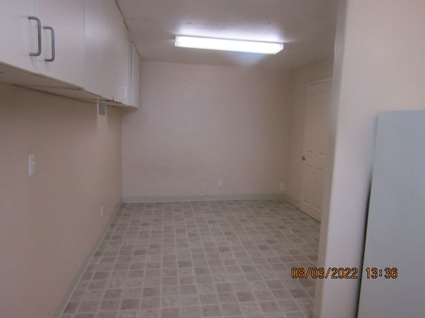 Gold Hill Apartment: 700 2nd Ave