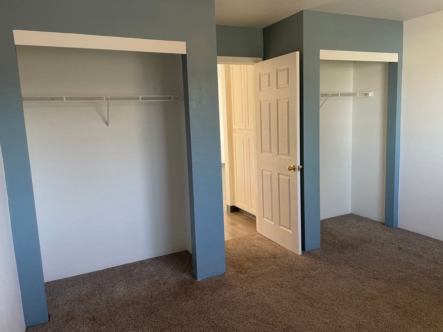 Medford Apartment: 103 Hamilton St