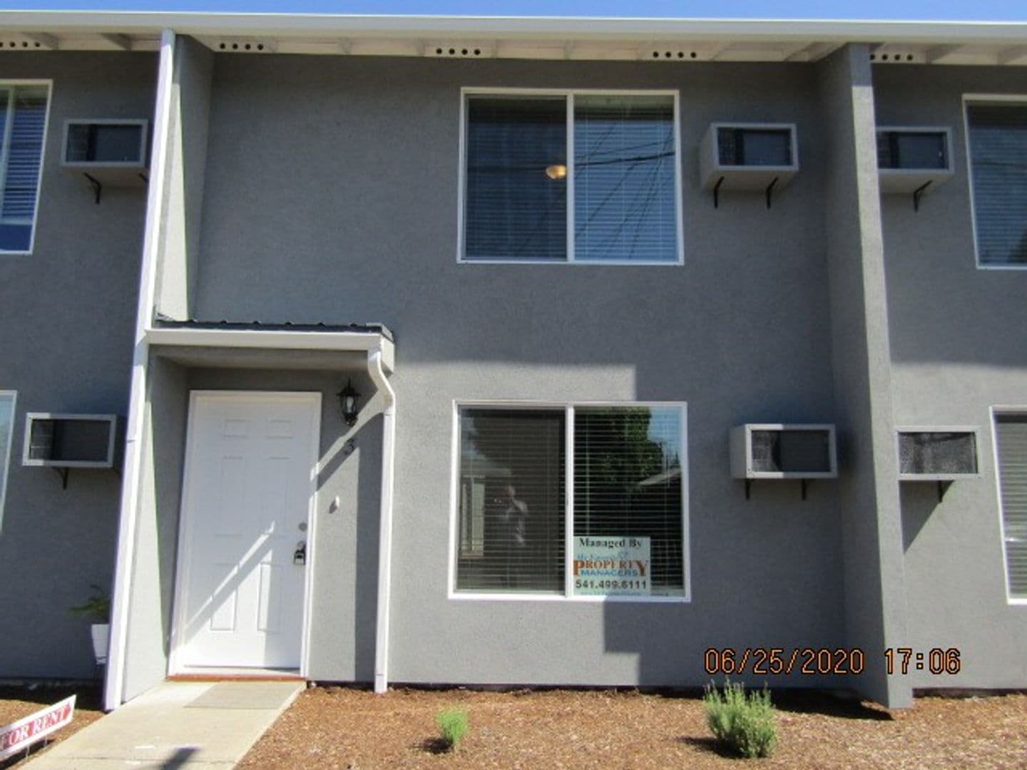 Central Point Apartment: 50 S. 9th Street