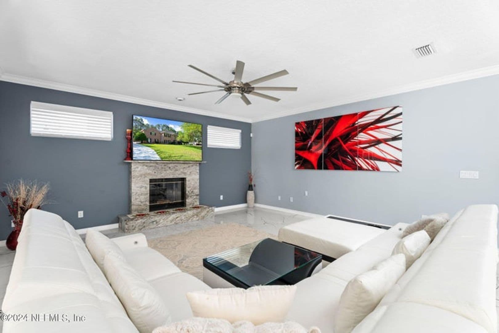 St. Johns House: 425 OAK POND Drive (TP)