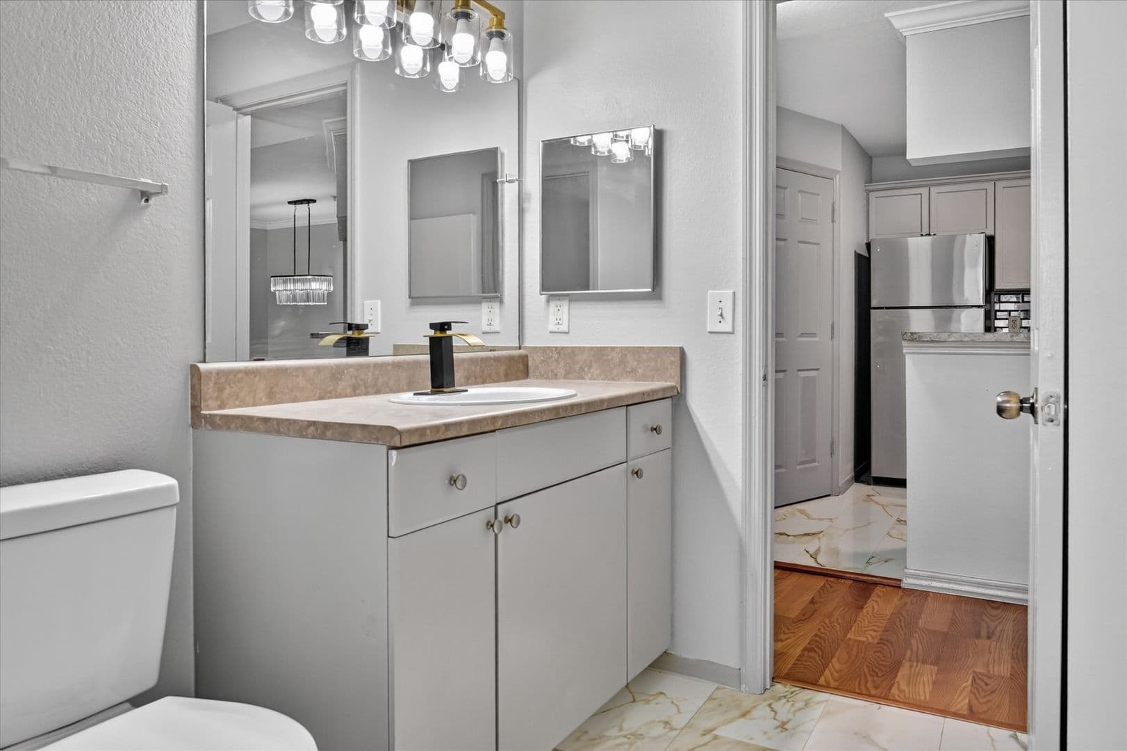 Jacksonville Apartment: 10961 Burnt Mill Rd 436