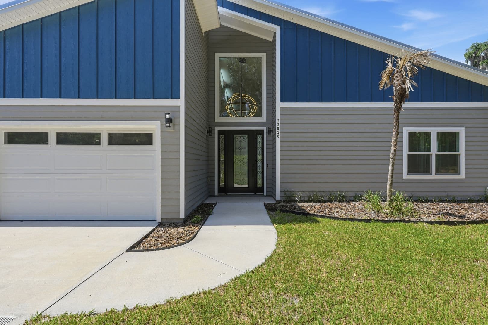 Melrose House: 22826 NE 69th Ave (HOI)