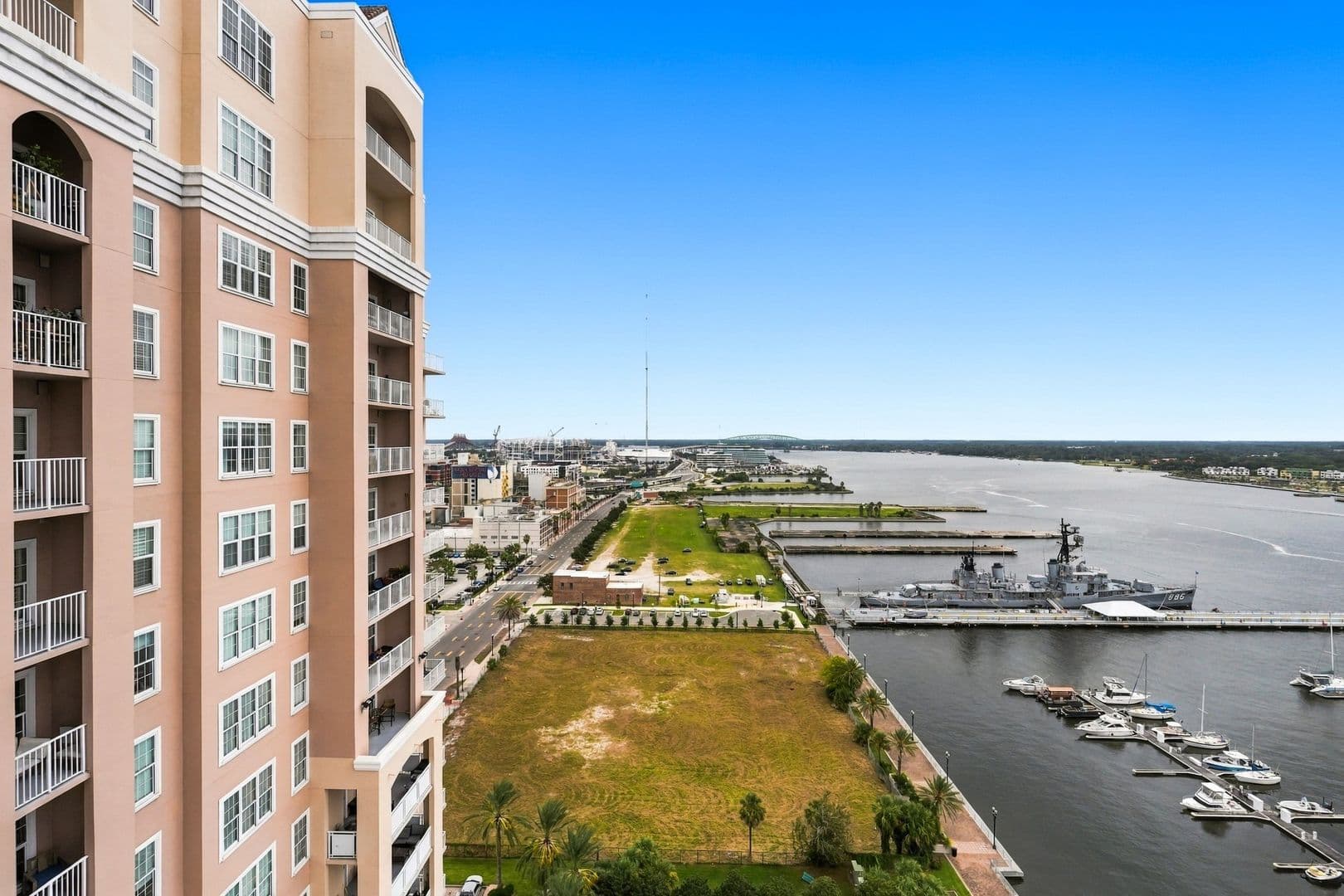 Jacksonville Apartment: 400 E Bay Street #1810