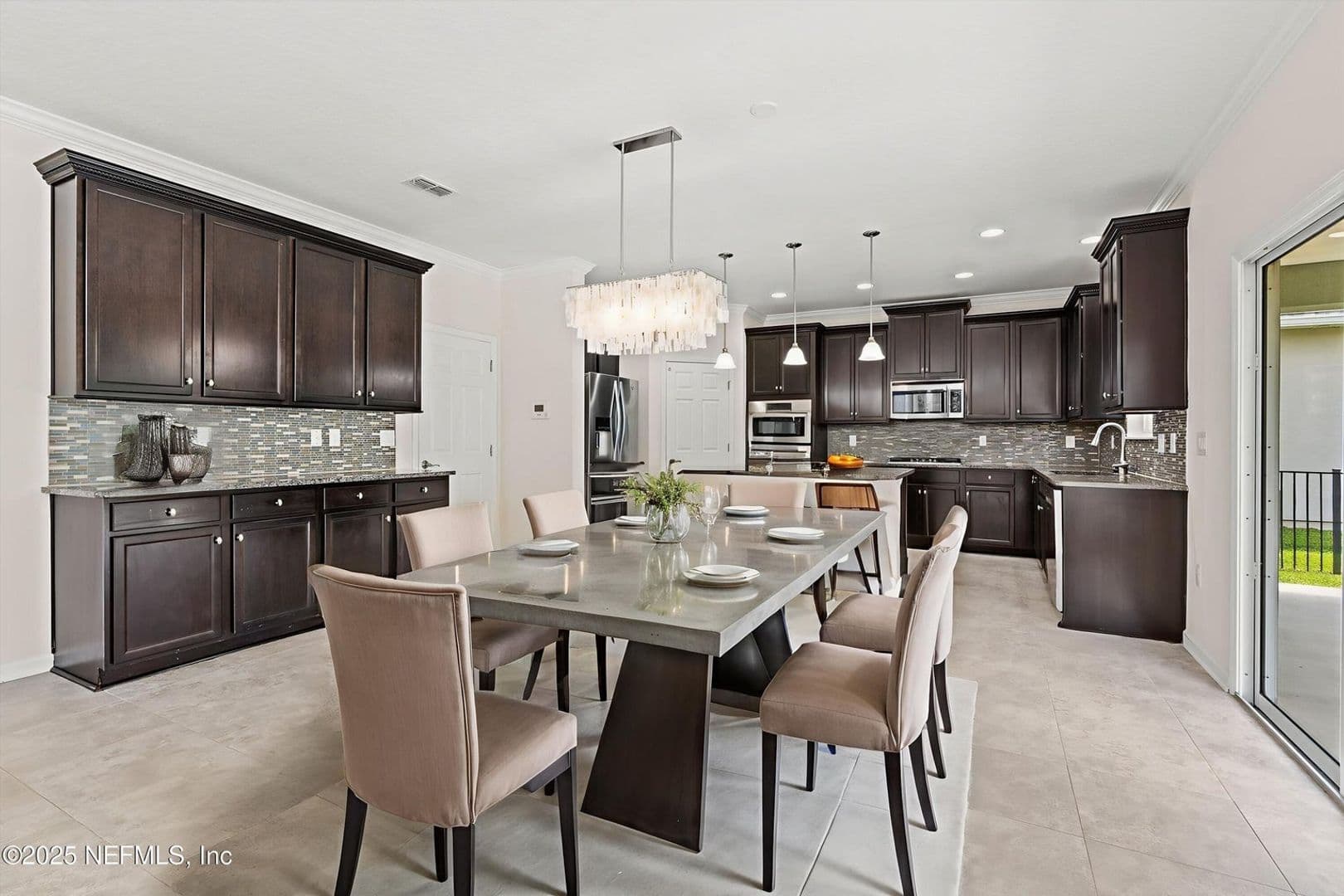 Jacksonville House: 99 White Marsh Drive