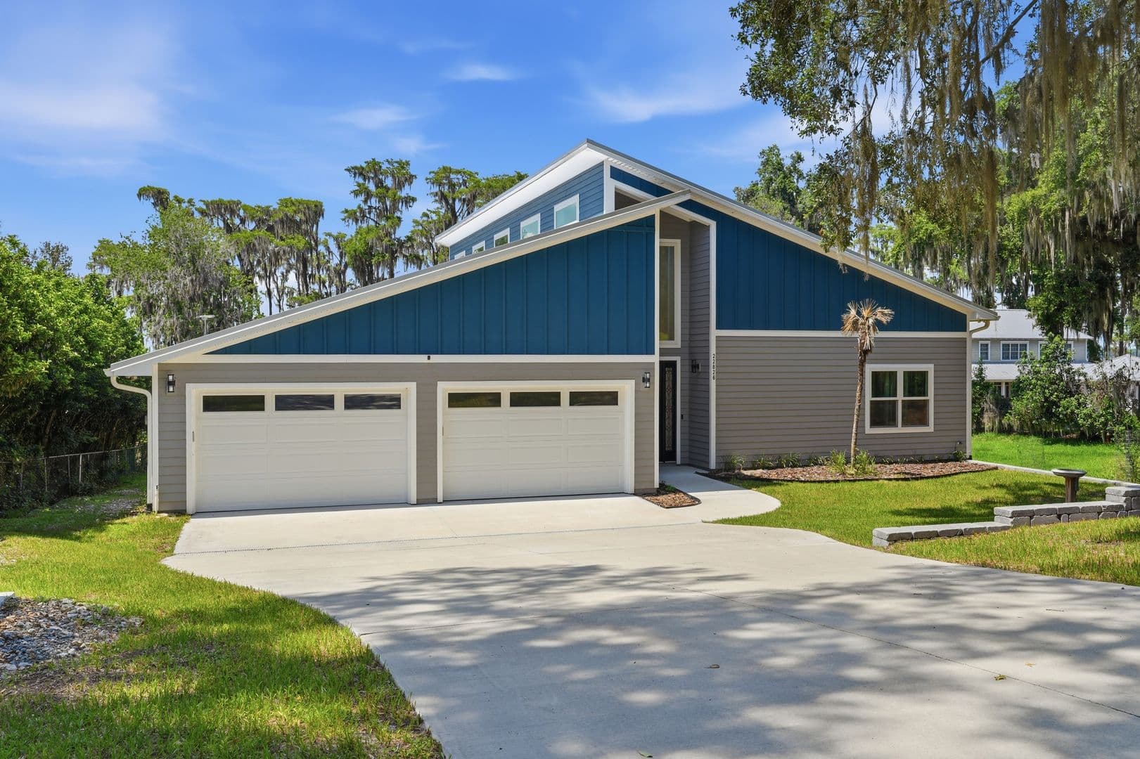 Melrose House: 22826 NE 69th Ave (HOI)