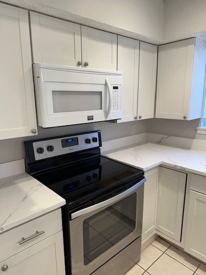 Atlantic Beach House: 25 10th Street