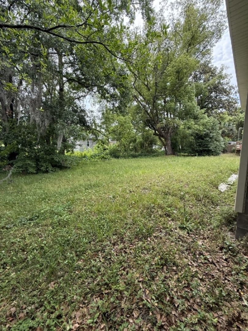 Jacksonville House: 6625 Vermillion Street