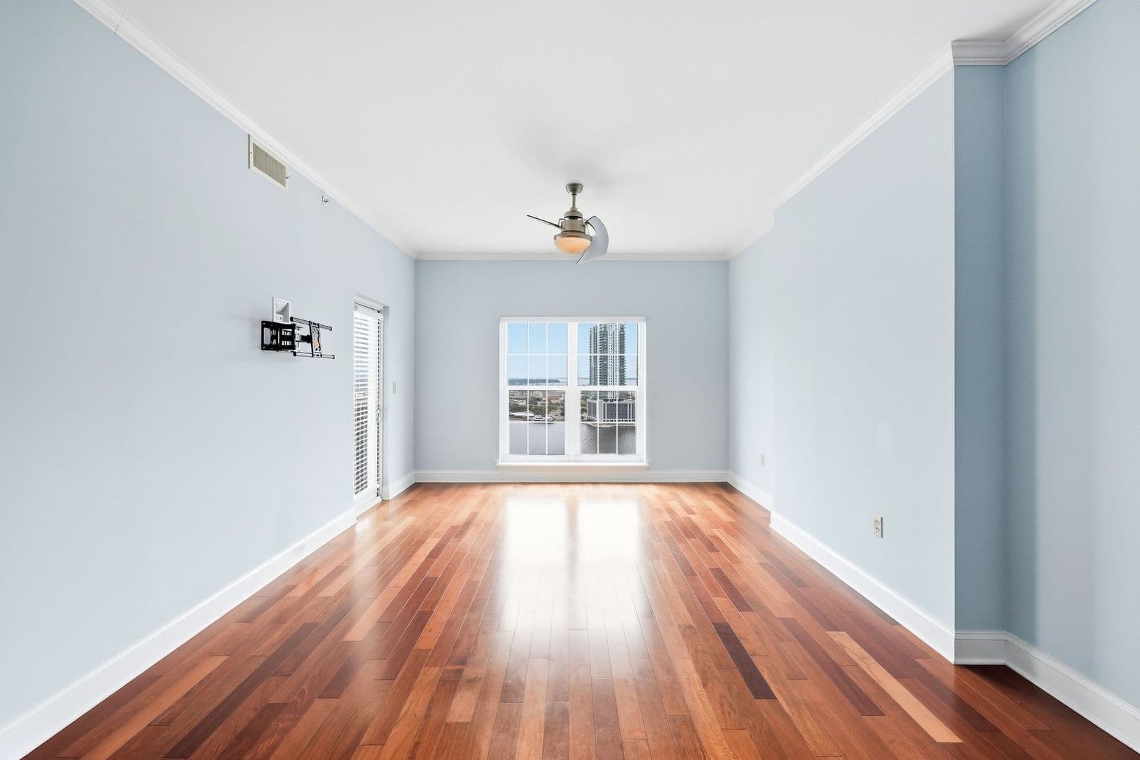 Jacksonville Apartment: 400 E Bay Street #1810
