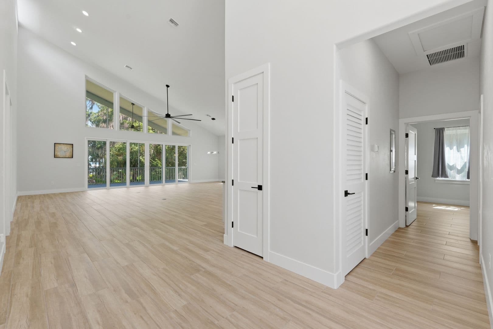 Melrose House: 22826 NE 69th Ave (HOI)