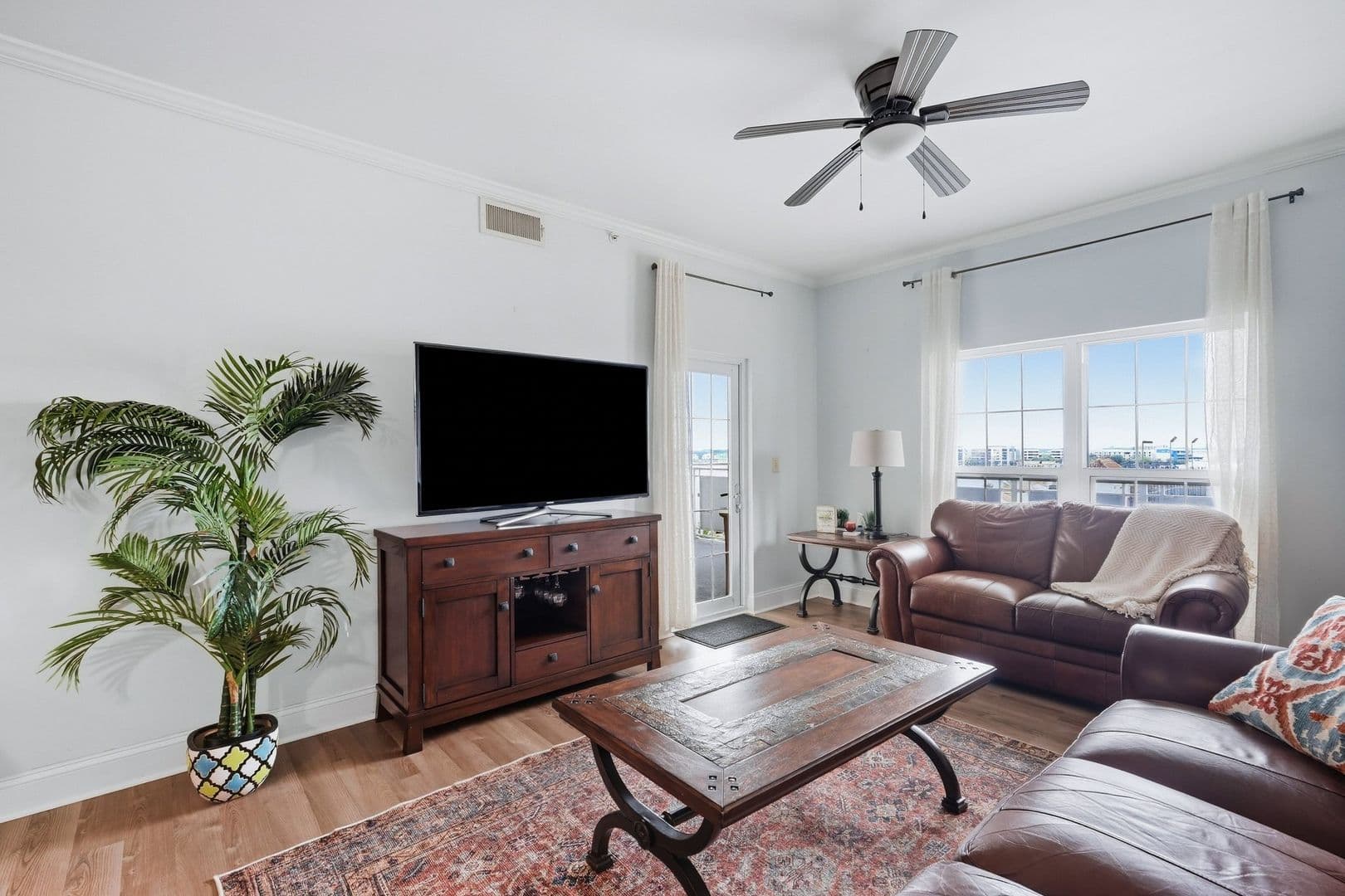 Jacksonville Apartment: 400 E Bay Street #410