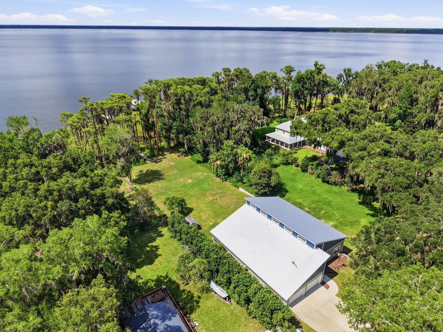Melrose House: 22826 NE 69th Ave (HOI)
