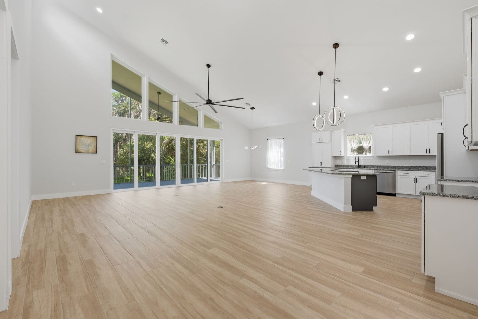 Melrose House: 22826 NE 69th Ave (HOI)