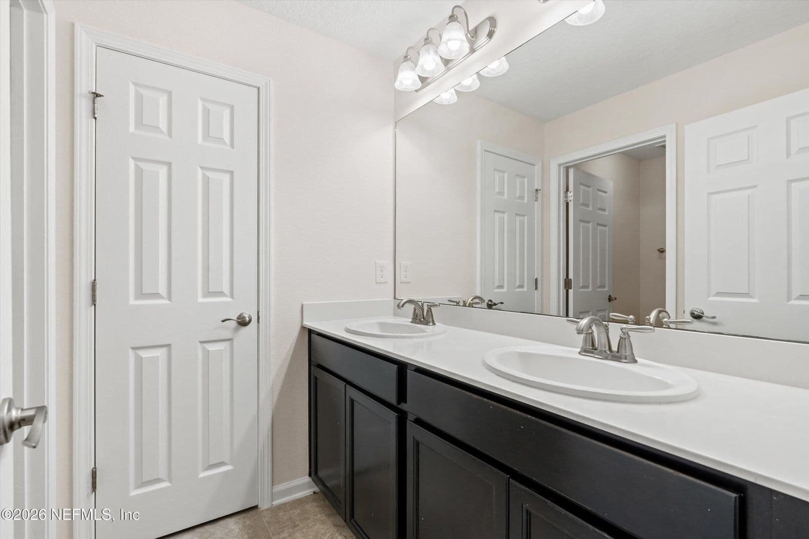 Jacksonville House: 99 White Marsh Drive