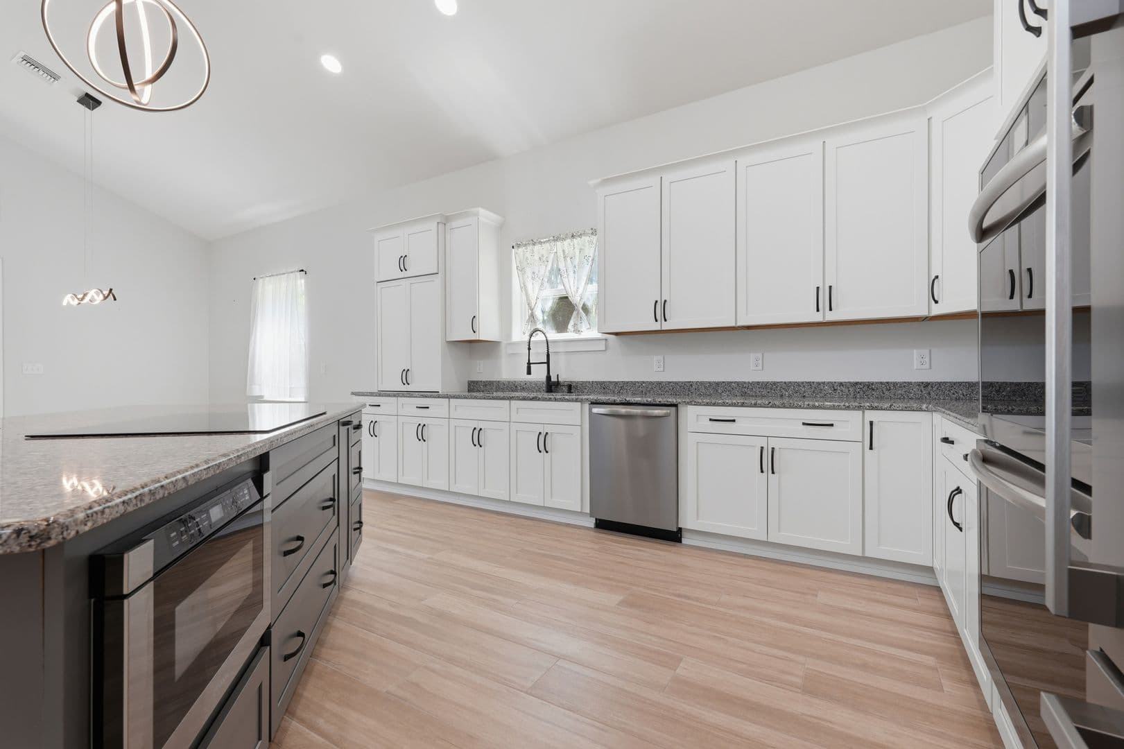 Melrose House: 22826 NE 69th Ave (HOI)