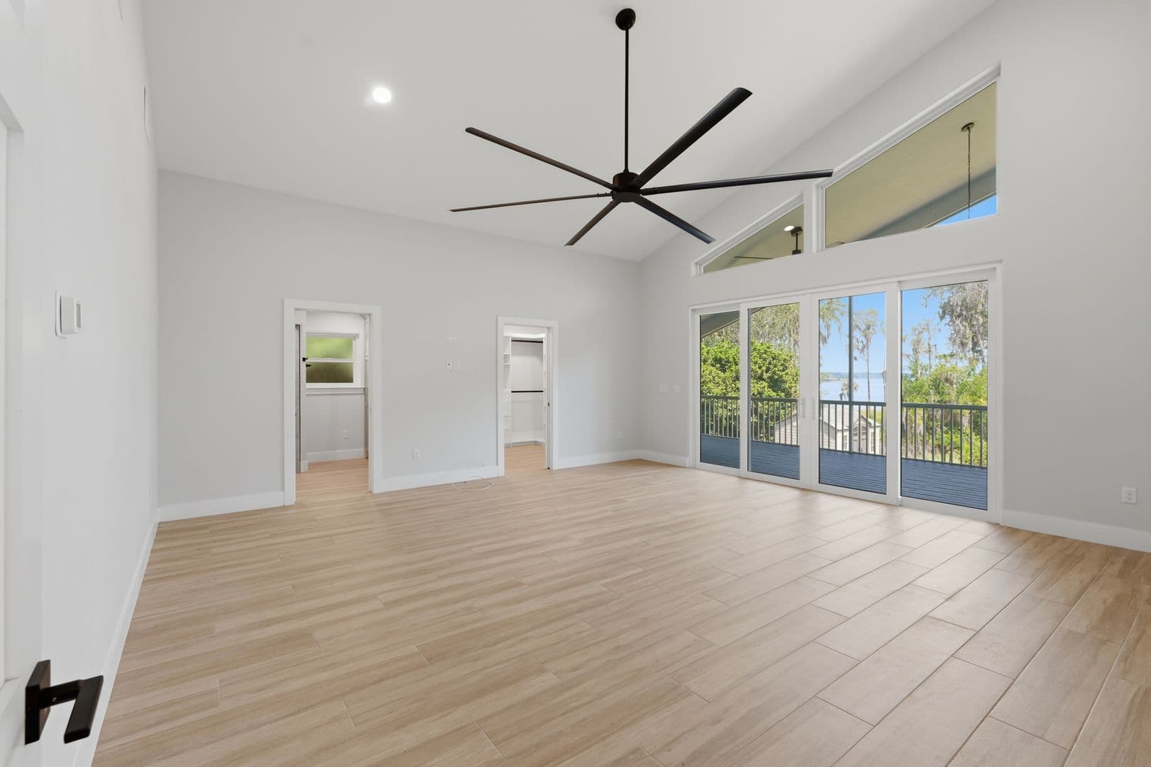 Melrose House: 22826 NE 69th Ave (HOI)