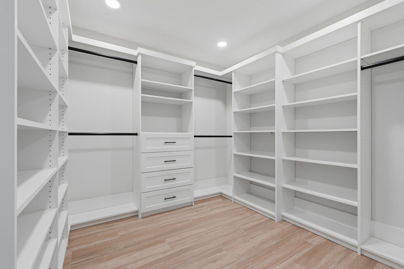 Melrose House: 22826 NE 69th Ave (HOI)