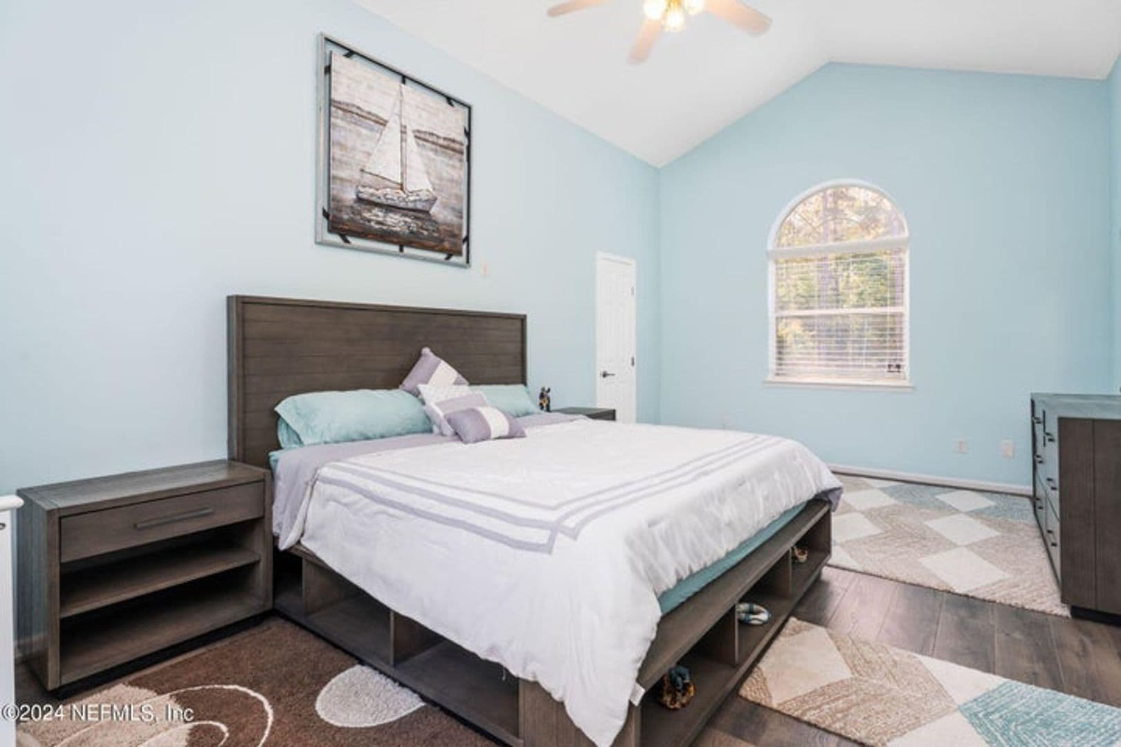 St. Johns House: 425 OAK POND Drive (TP)
