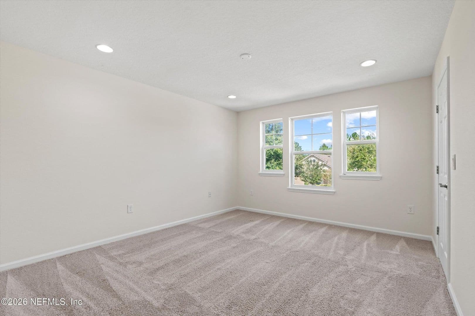 Jacksonville House: 99 White Marsh Drive