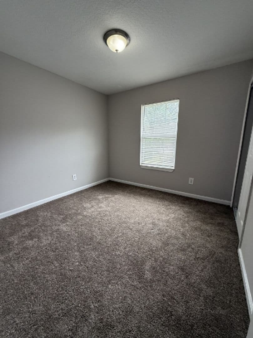 Jacksonville House: 6625 Vermillion Street
