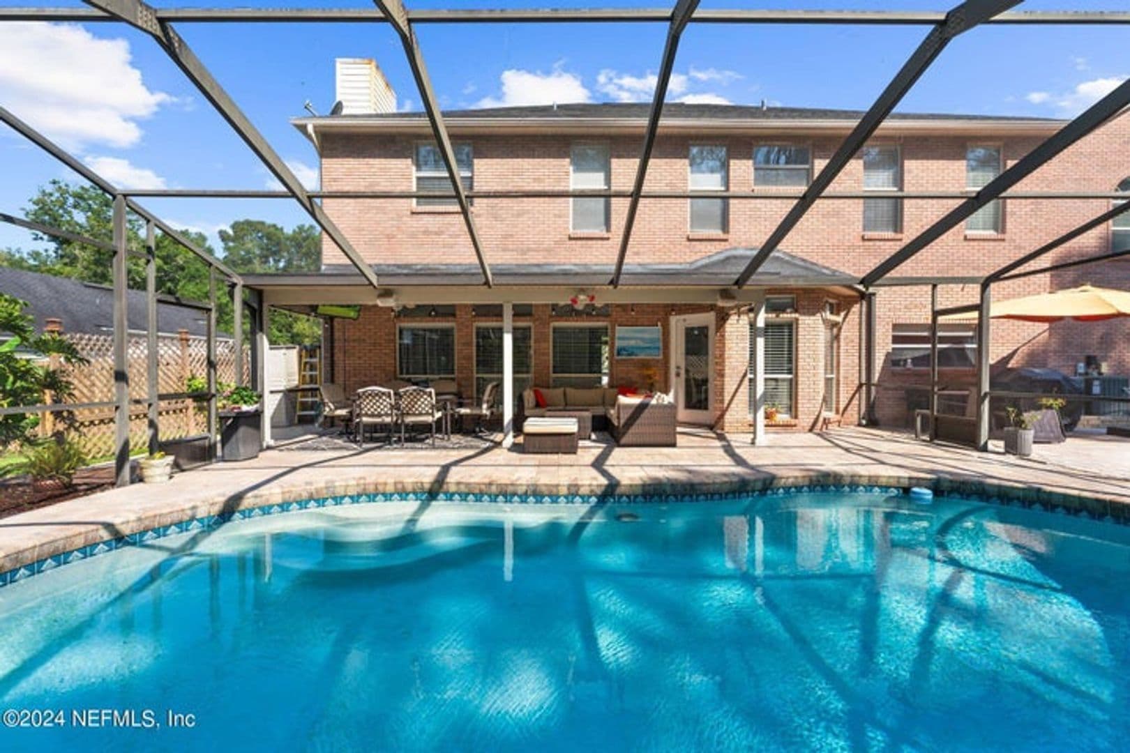 St. Johns House: 425 OAK POND Drive (TP)
