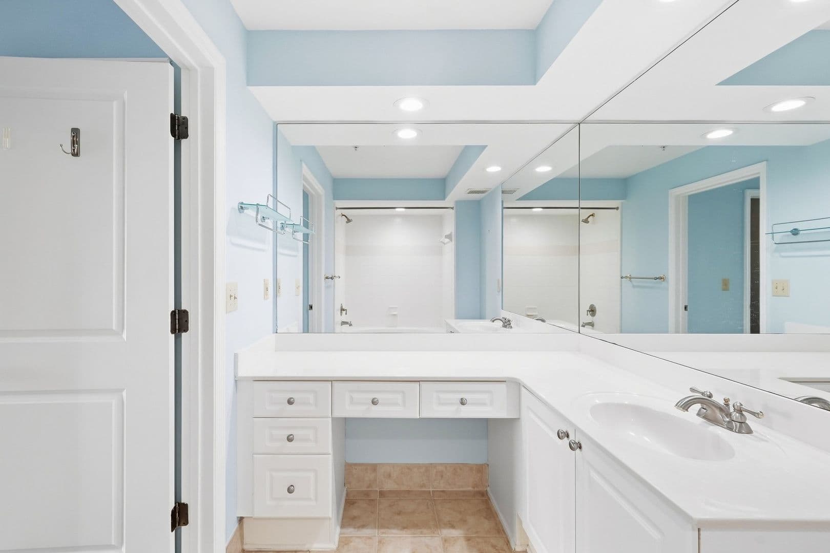 Jacksonville Apartment: 400 E Bay Street #1810