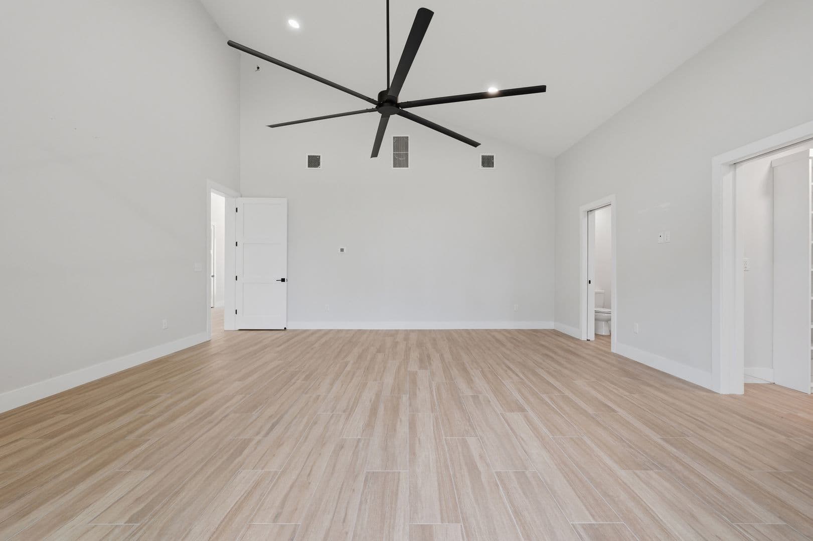 Melrose House: 22826 NE 69th Ave (HOI)