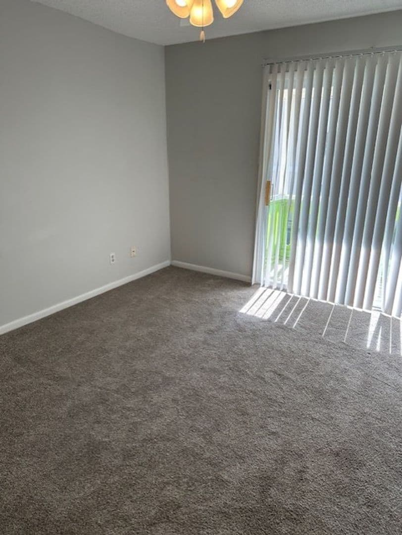 Atlantic Beach House: 25 10th Street