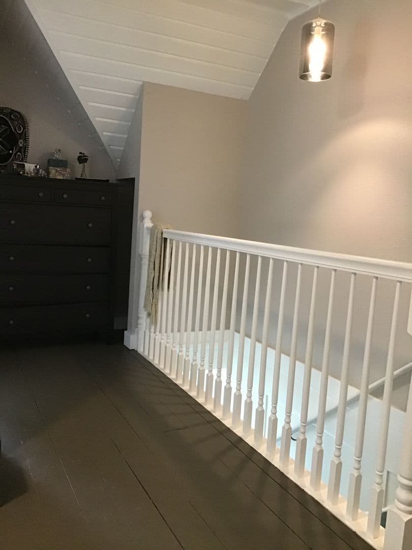 Olympia House: 402 Quince St Ne